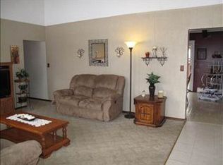 17755 Clark Dr, Hudson, IL 61748