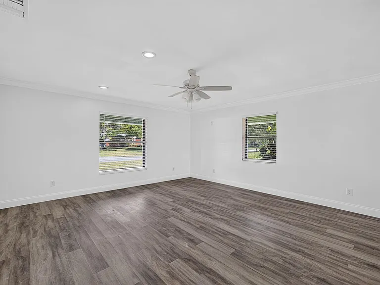 2101 SE Bisbee St — Photo 17