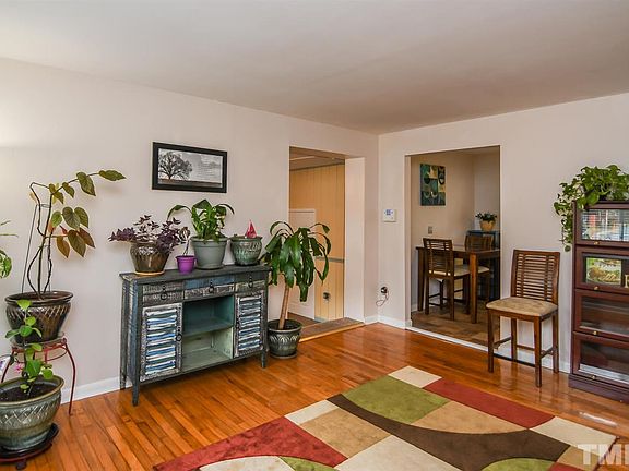 5th image of 2921 Beechwood Dr