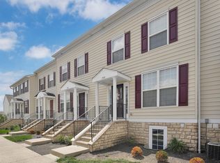 5959 Silver Charms Way #B, New Albany, OH 43054