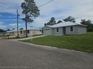 323 Garfield Ave NE, Lake Placid, FL 33852