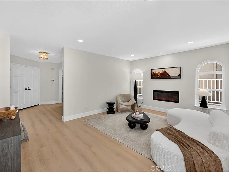29746 Michelis St — Photo 26