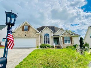 8058 Squirrel Wood Ct, Ooltewah, TN 37363