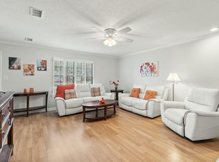 118 4th Ave, Shalimar, FL 32579