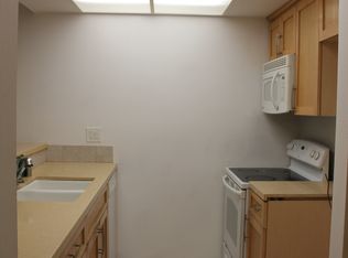 7304 Corbin Ave UNIT F, Reseda, CA 91335