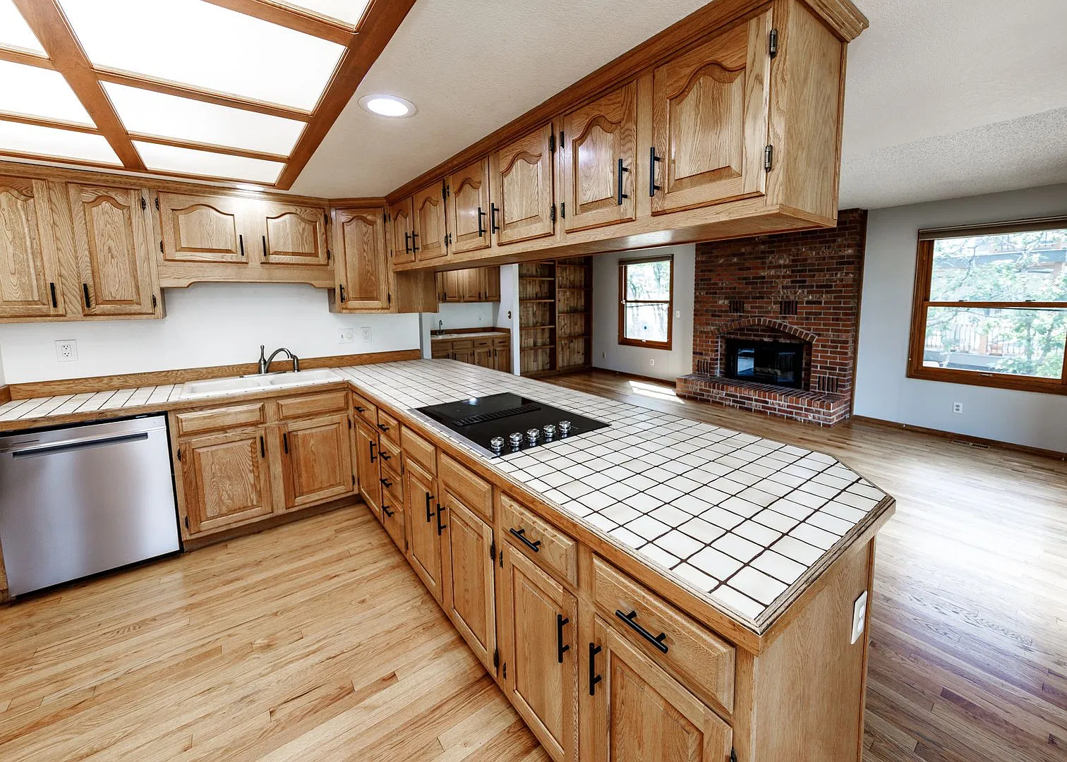 Spacious Broadmoor Bluffs Home | Mountain Setting | 3-Car Garage | Wildlife At Your Doorstep — Photo 4