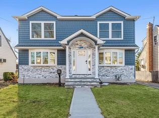 119 Central Ave, New Hyde Park, NY 11040