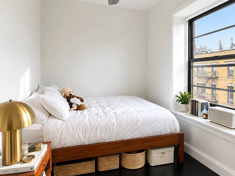 132 Saint Marks Pl #10 — Photo 4