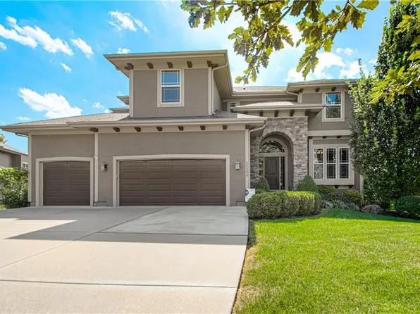 15553 W 163rd Ter, Olathe, KS 66062