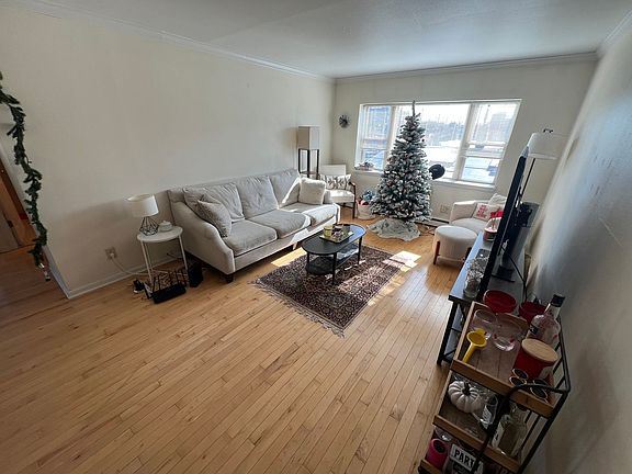 2nd image of 2030 N Oakland Ave APT 307