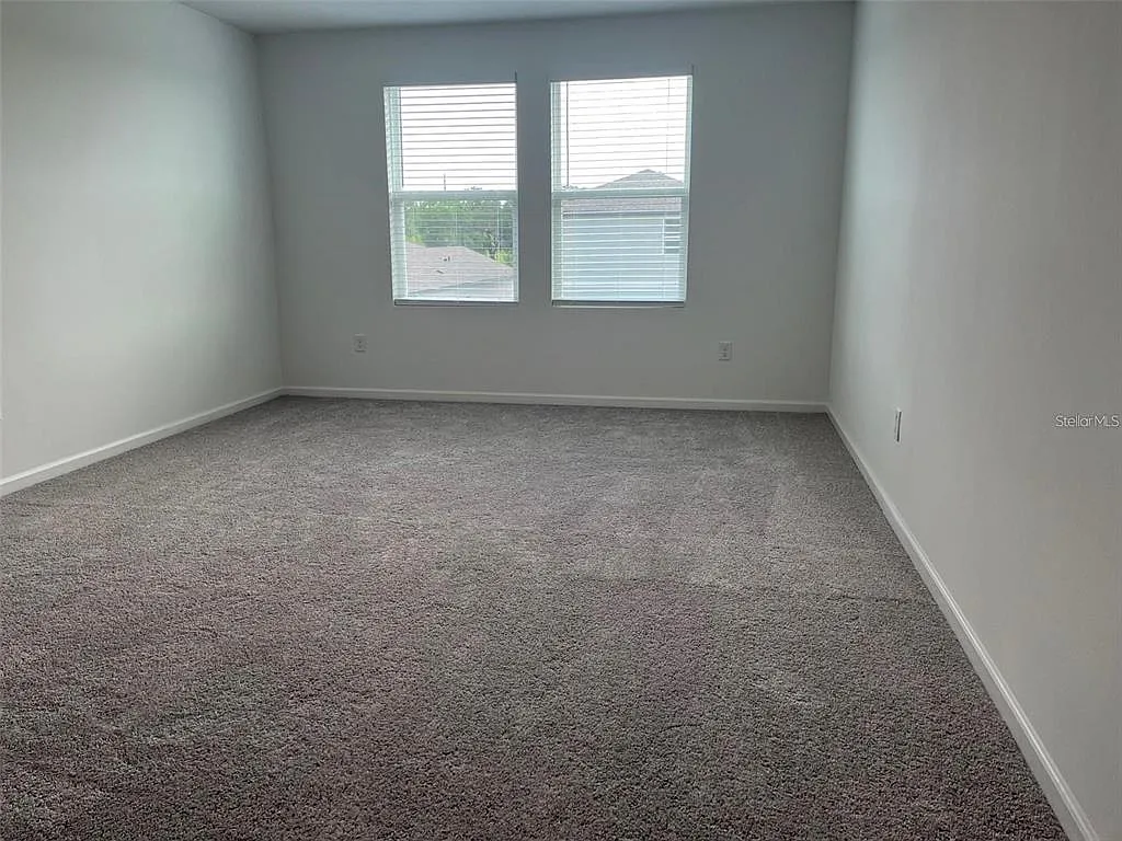 4 bed, 3.0 bath, 2260 sqft, $2,500 — Photo 4