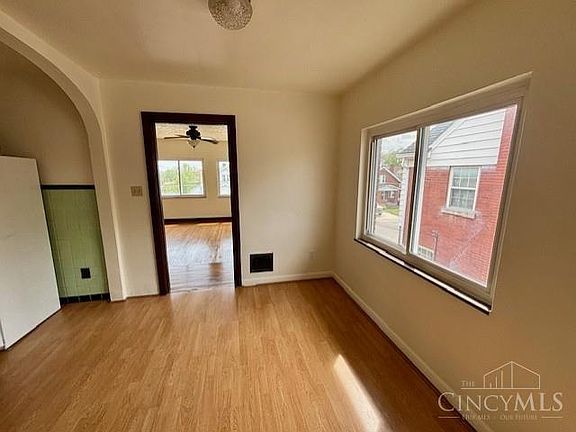 5th image of 3606 Gamble Ave