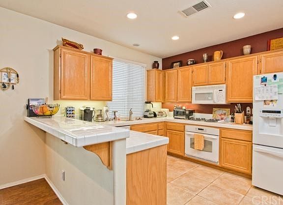 4th image of 27743 Heartwood Ct
