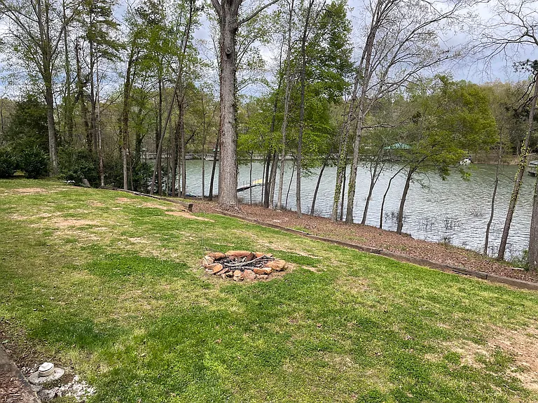 414 Shorecrest Dr — Photo 36