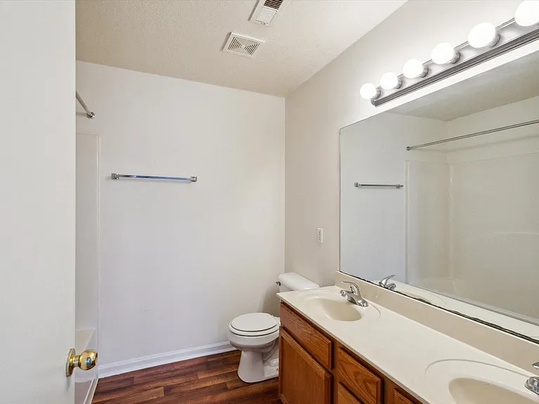 Legacy Village — Photo 102