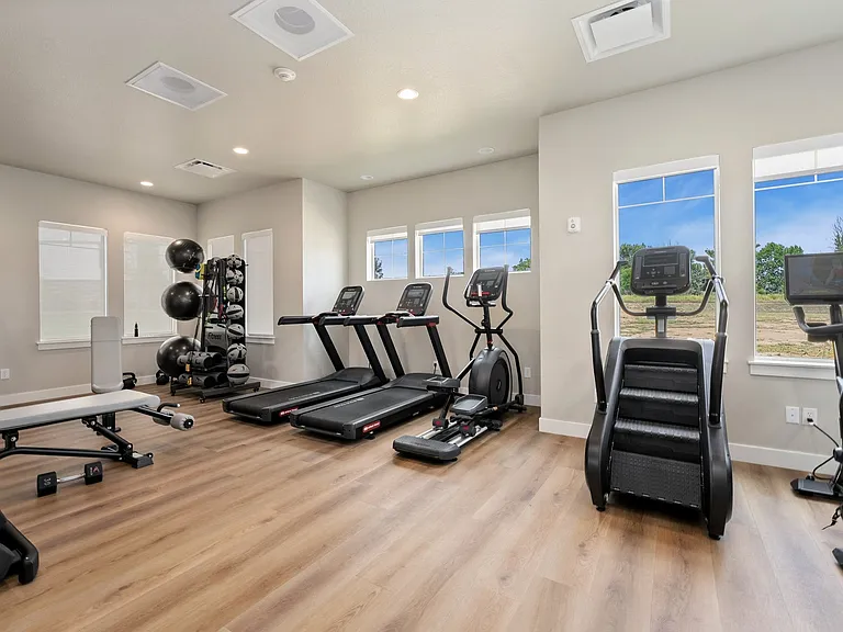 285 High Point Dr #203 — Photo 4