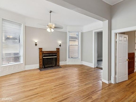 3rd image of 5136 S Blackstone Ave #1F
