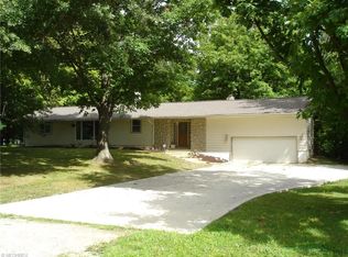 2605 Marland Dr, Hinckley, OH 44233