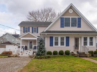 10 Dwyane St, Oceanport, NJ 07757