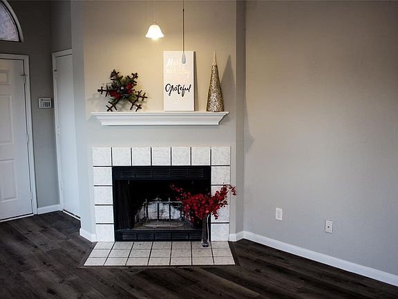 3rd image of 6700 Driffield Cir W