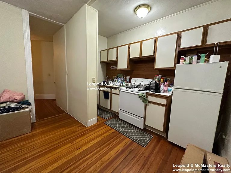 South Huntington Apartments — Photo 17