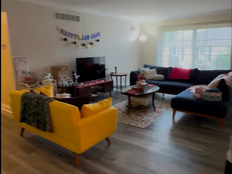 6121 Orchard Lake Rd #201 — Photo 5
