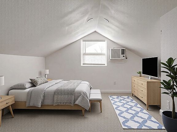 3rd image of 2722 E Vickery Blvd #3
