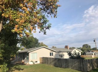 616 7th St SE, Sidney, MT 59270