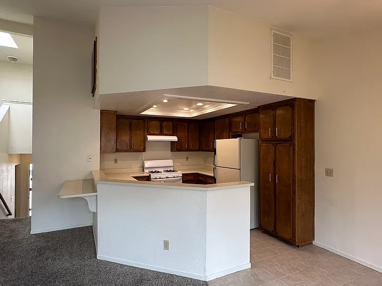 460 Solar Way #B — Photo 7
