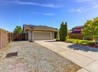 3545 Avenue A, White City, OR 97503