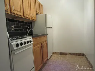 Rented by City Connections Realty