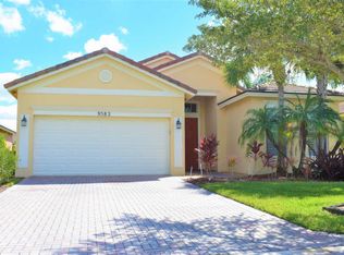 9582 SW Lindale Trace Blvd, Port Saint Lucie, FL 34987