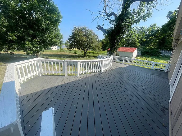 5211 River Rd — Photo 40