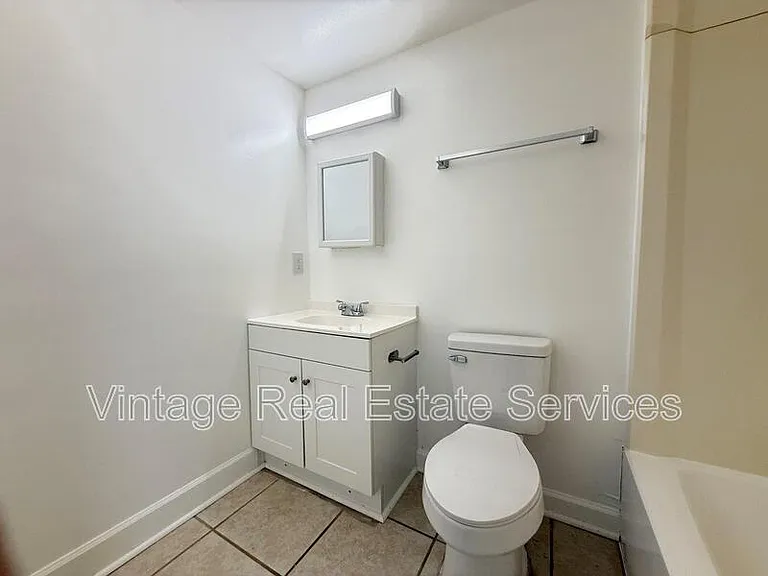 Whitehall Garden Apartments — Photo 7