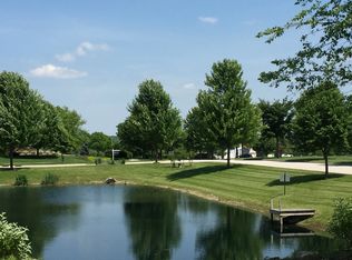 3733 Saint Germain Pl, St Charles, IL 60175