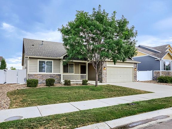 2nd image of 3432 Curlew Dr