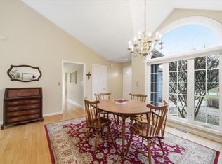 W268N1935 Shooting Star Rd UNIT B, Pewaukee, WI 53072