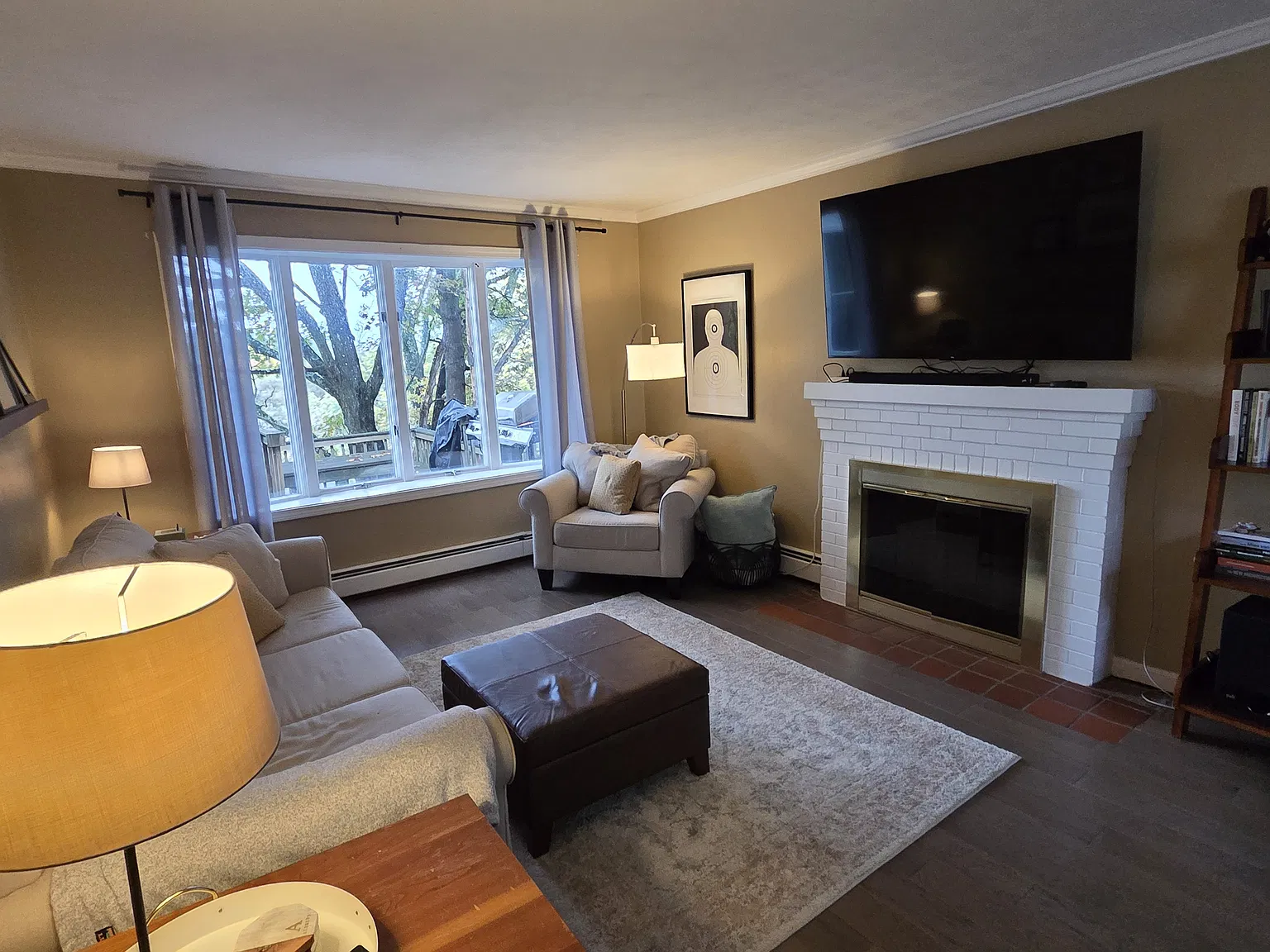 2 bed, 945 sqft, $2,500 — Photo 2