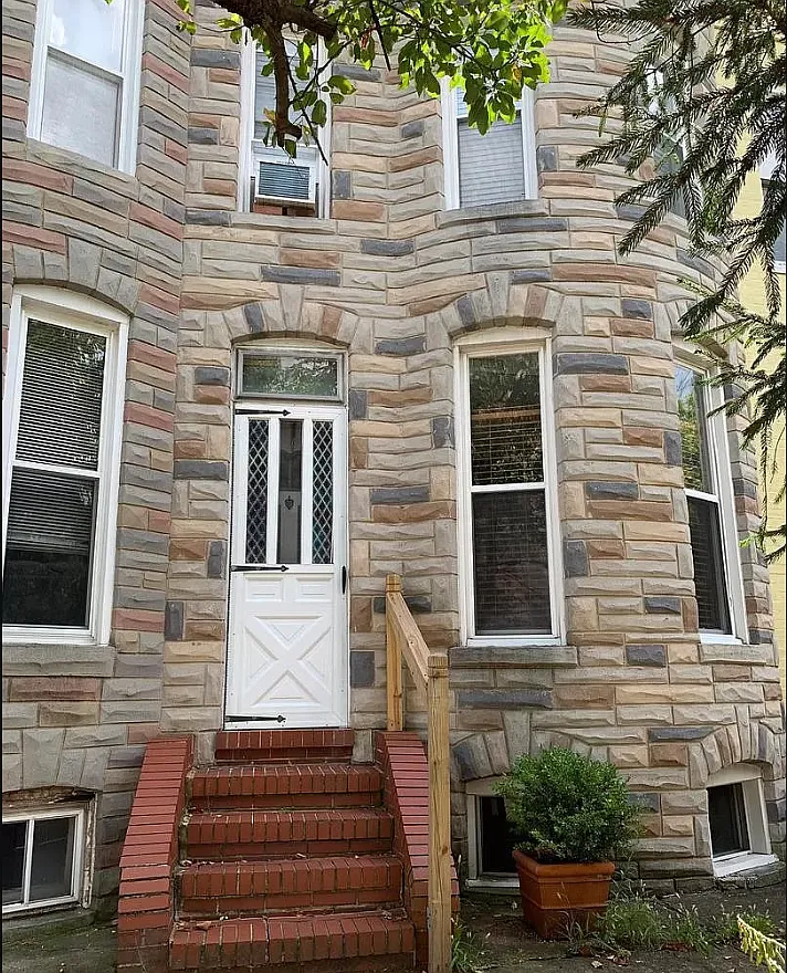 2 bed, 1.5 bath, 1012 sqft, $1,650 — Photo 2