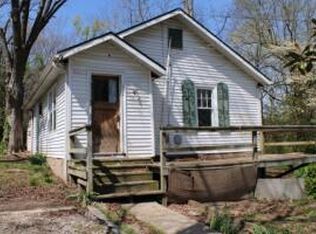 704 S Spruce St, Harrison, AR 72601