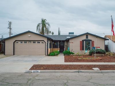 3774 E Austin Way, Fresno, CA, 93726