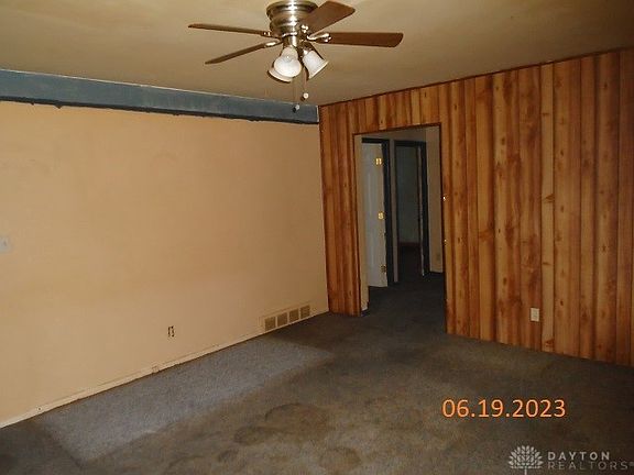 3rd image of 515 Dundee Cir
