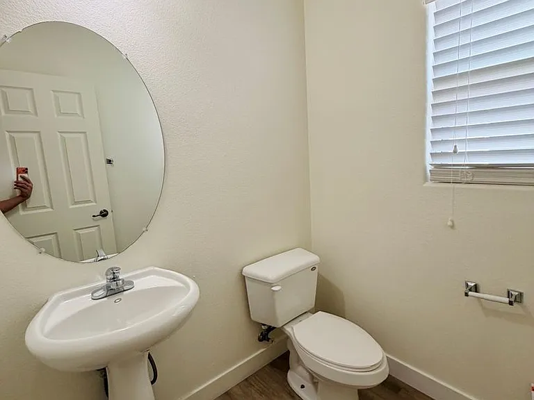 8688 Mesquite Hills St — Photo 21