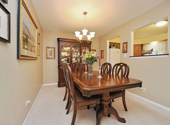 3rd image of 1066 Creekside Ct APT 1A