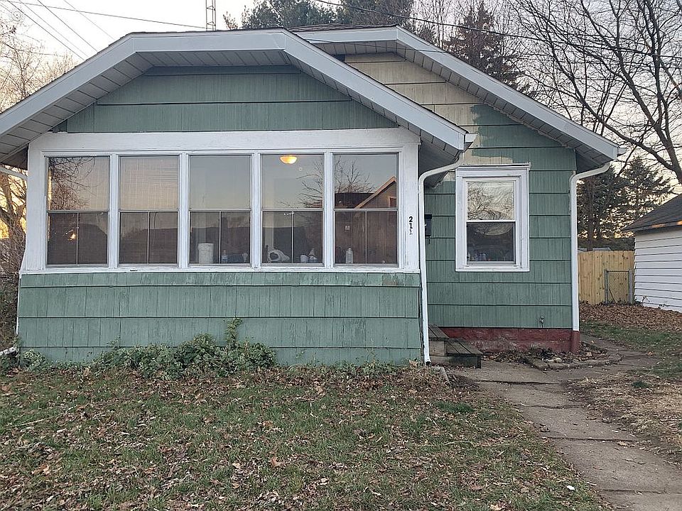 1st image of 211 S Virgil St