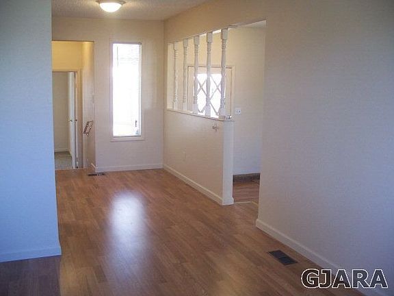 5th image of 497 Grand Valley Dr