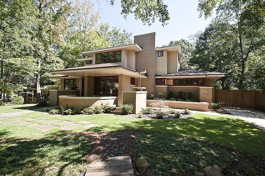 Incredible Frank Lloyd Wright Prairie Style home in Decatur.