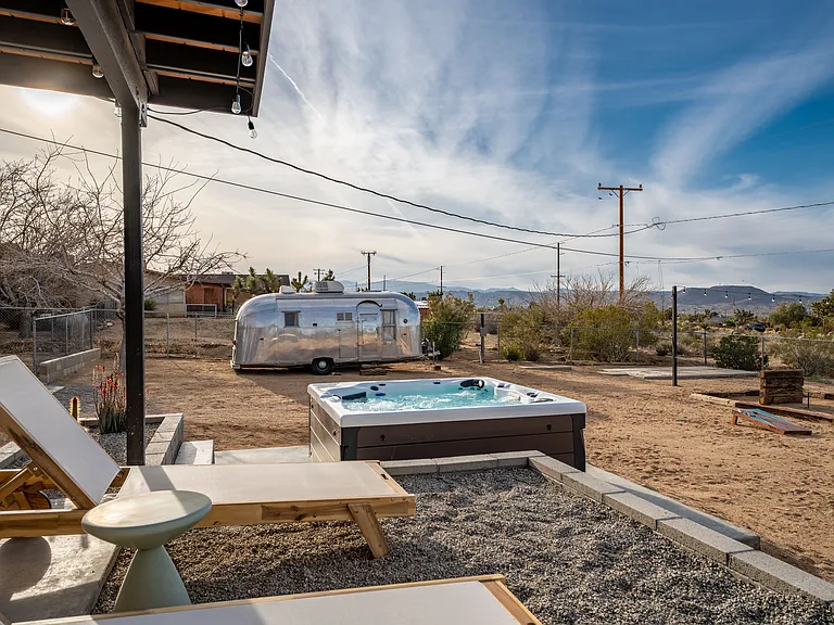 60432 Natoma Trl — Photo 32