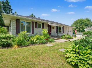 4 Queen St, Rideau Lakes, ON K0G1E0