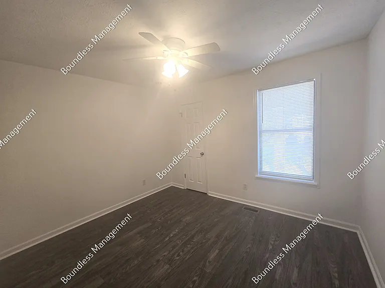 3172 Carmel Dr — Photo 12